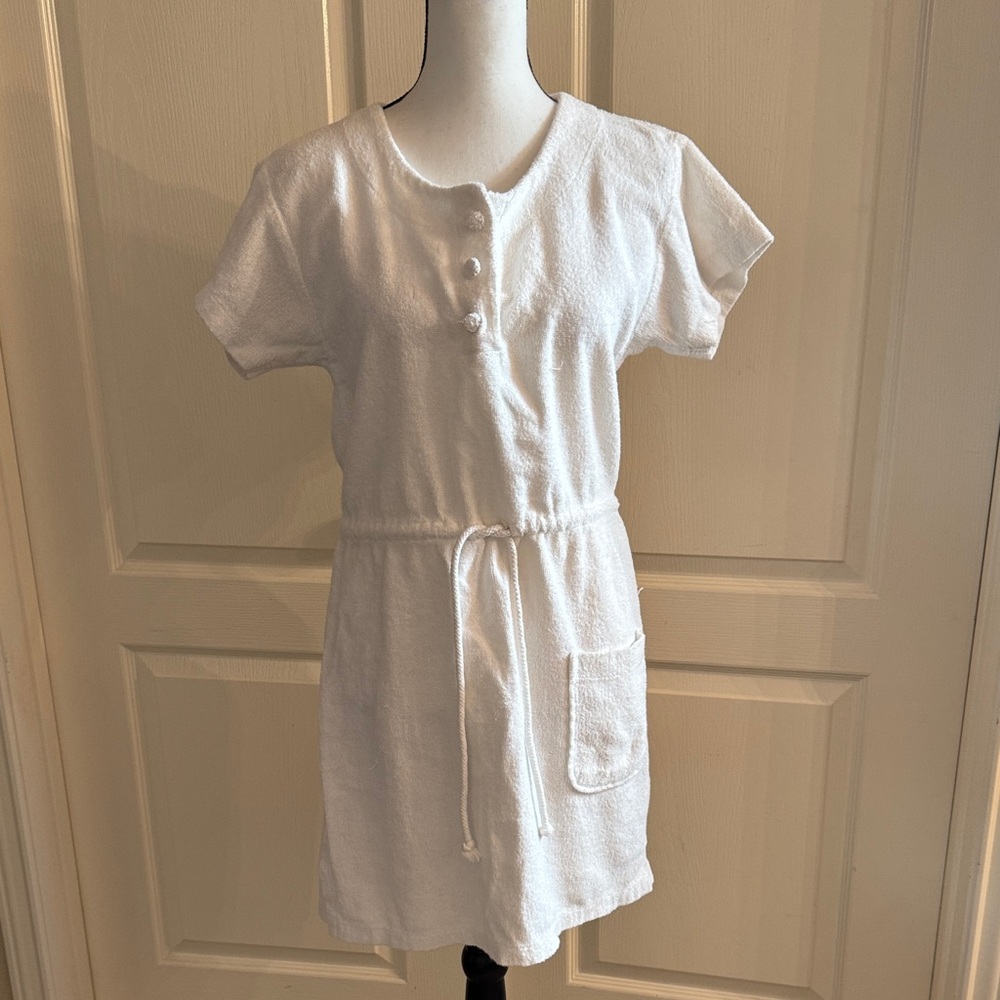 White Spa Button-Front Dress with Pocket - Size Small